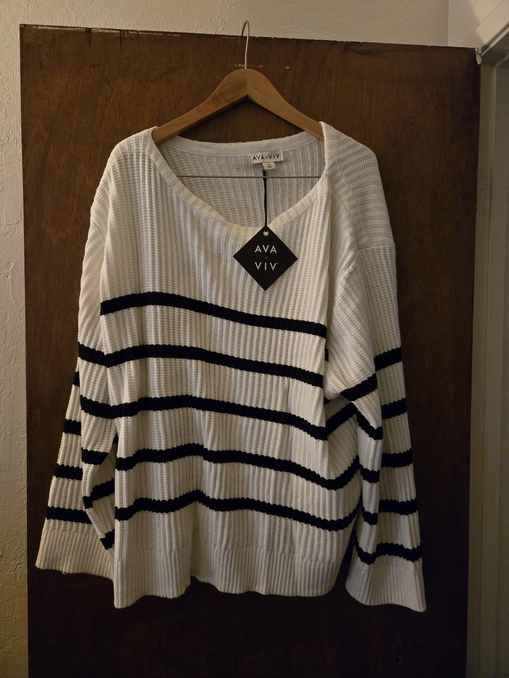Ava & Viv White & Black Striped V-Neck Sweater 3X